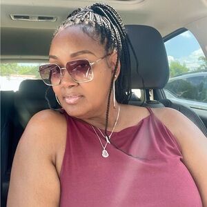 Meet your Posher, Erika